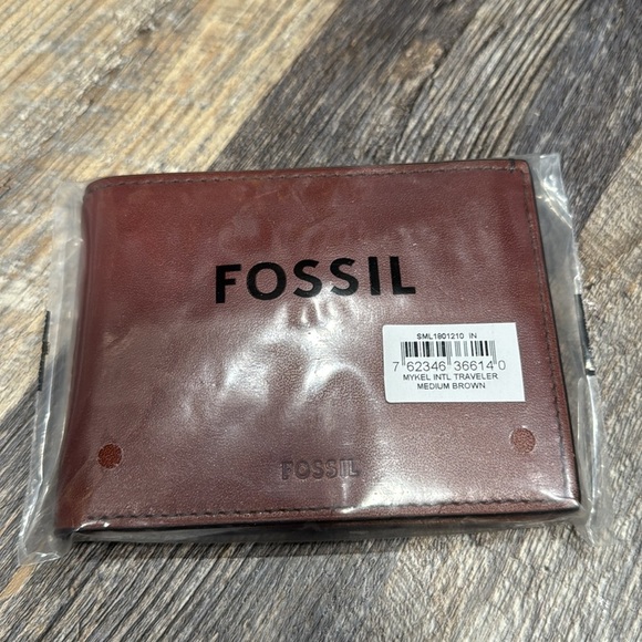 - Fossil wallet for men - Picture 11 of 11